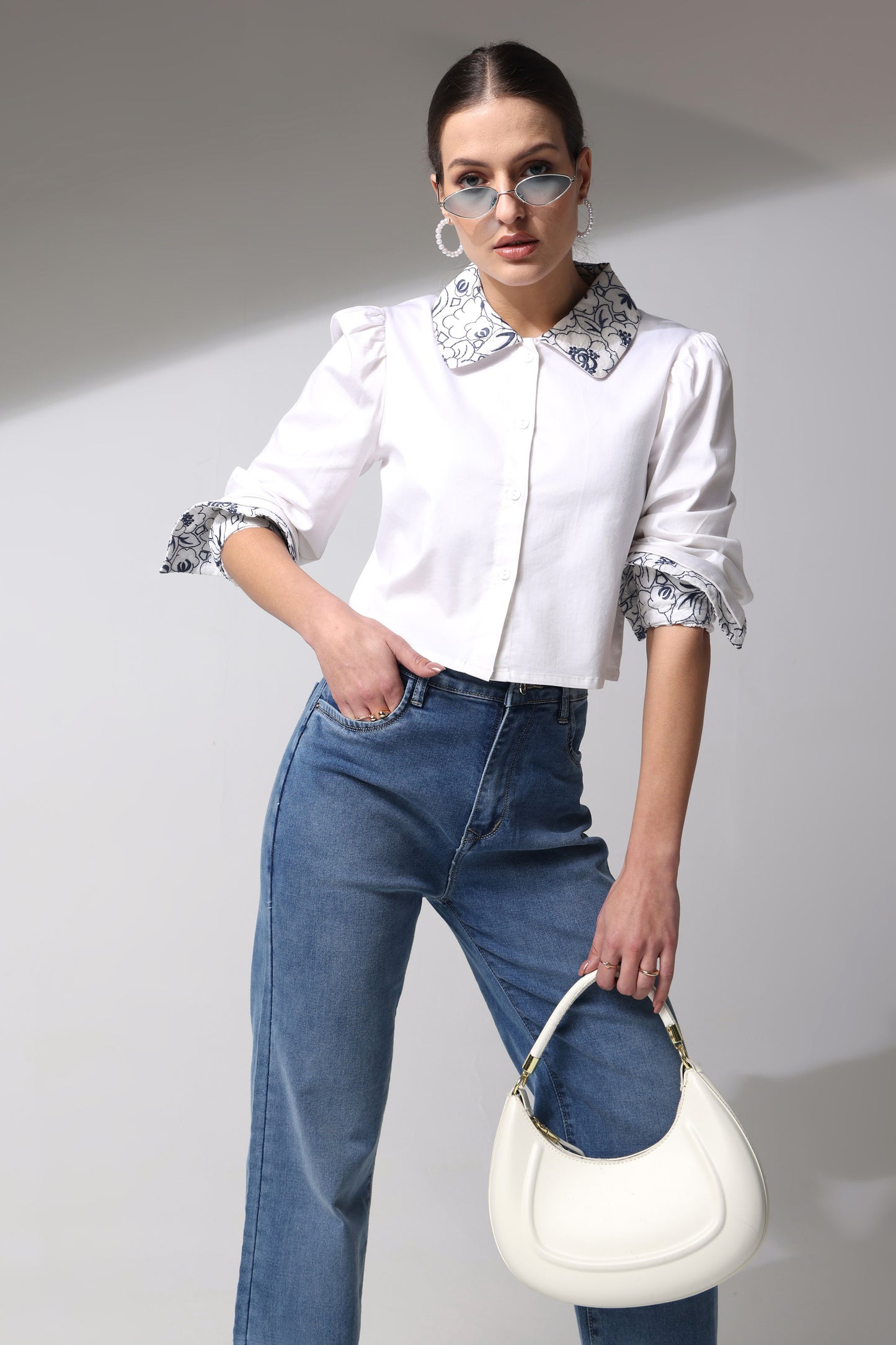 Peter Pan Collar Embroidery Shirt