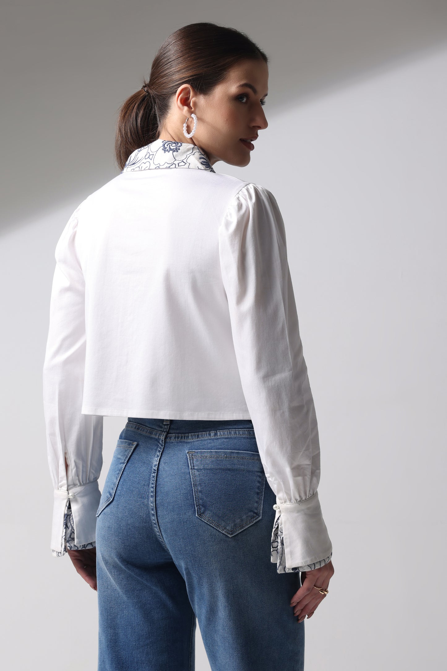 Peter Pan Collar Embroidery Shirt