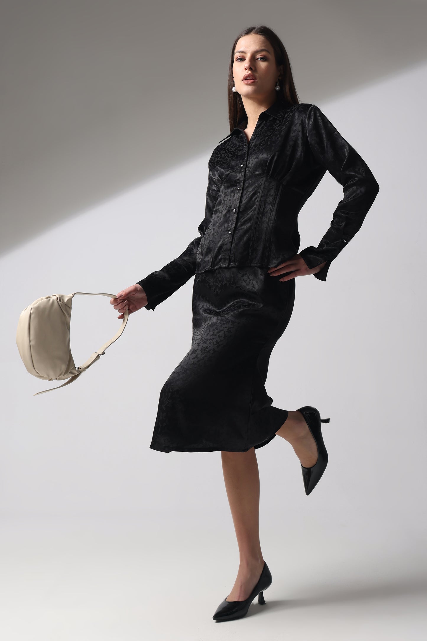 Woven Essense Full Sleeve Collared Shirt