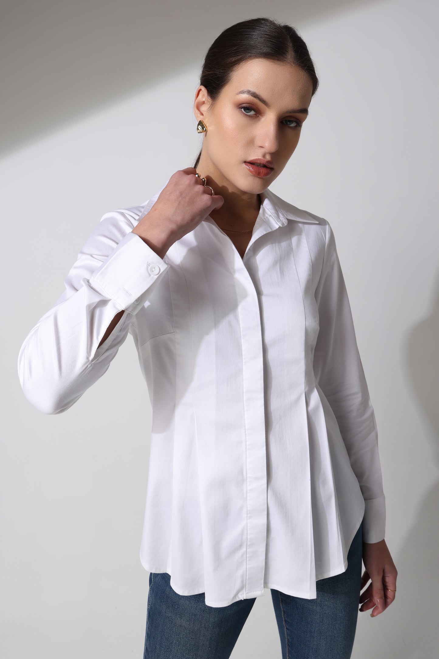 Full Sleeved Front Pleated Fit Shirt