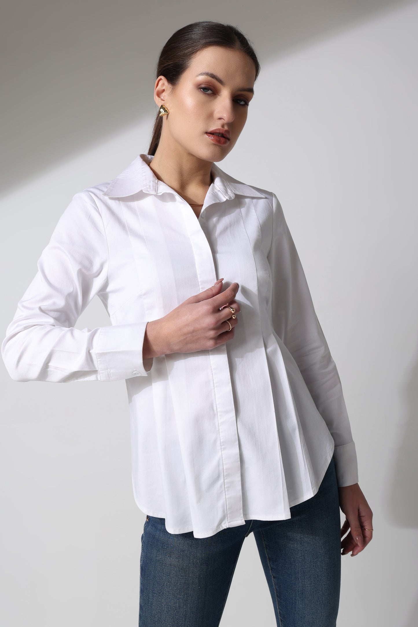 Full Sleeved Front Pleated Fit Shirt