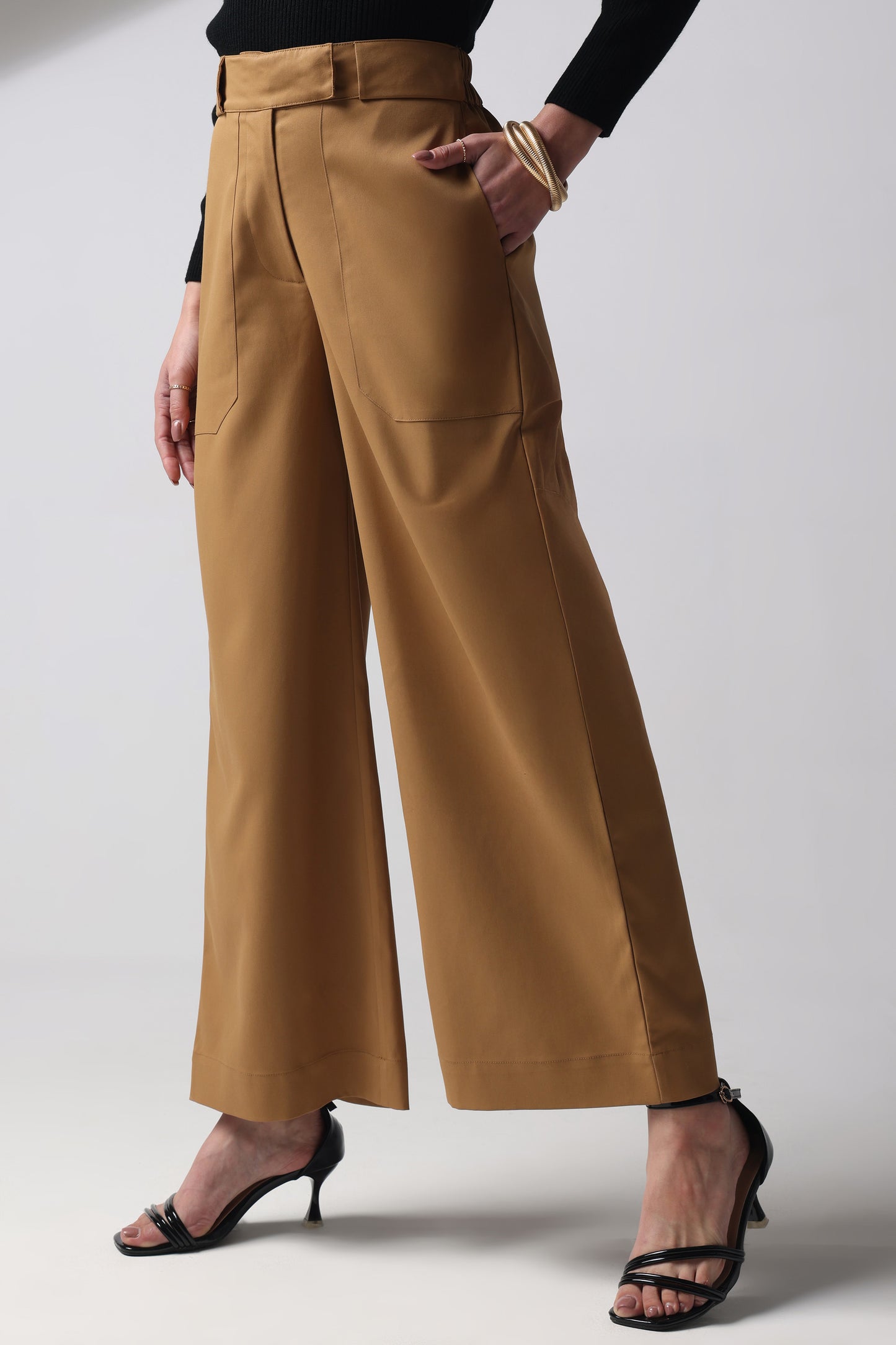 Wide Leg Patch Pocket Pants